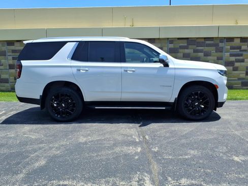 Used 2023 Chevrolet Tahoe Premier AWD/4WD image 12