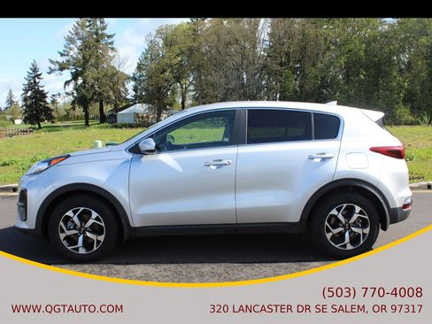 Used 2022 Kia Sportage LX FWD image 2
