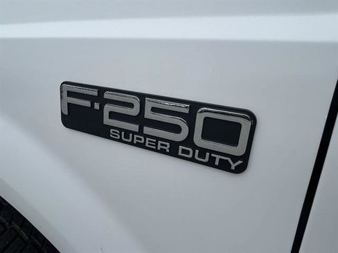 Used 2000 Ford F250 XL image 8