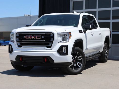 Used 2019 GMC Sierra 1500 AT4 w/ AT4 Preferred Package AWD/4WD image 3