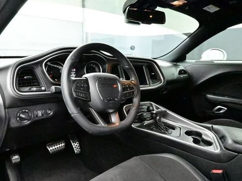 Used 2021 Dodge Challenger R/T Scat Pack RWD image 4