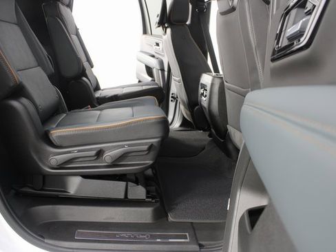 New 2026 GMC Yukon XL AT4 image 28