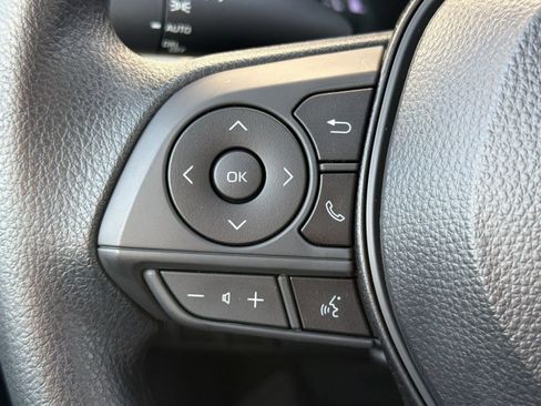 Used 2026 Toyota Corolla LE FWD image 17