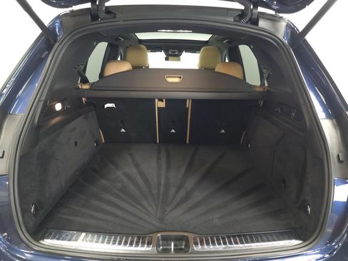 Used 2025 Mercedes-Benz GLE 450e 4MATIC image 30