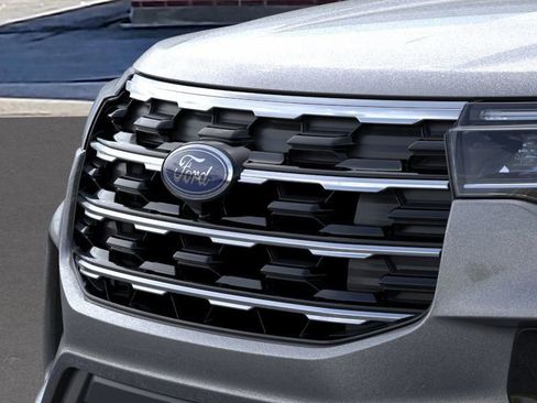 New 2026 Ford Explorer Active w/ Active Comfort Package image 17