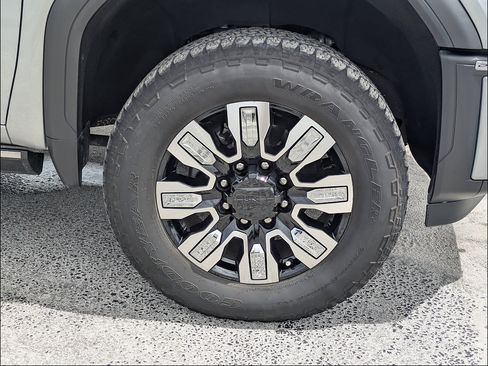 Certified 2024 GMC Sierra 2500 Denali w/ Denali Reserve Package AWD/4WD image 17