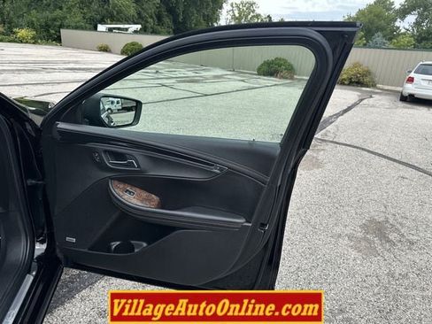 Used 2014 Chevrolet Impala LTZ FWD image 37