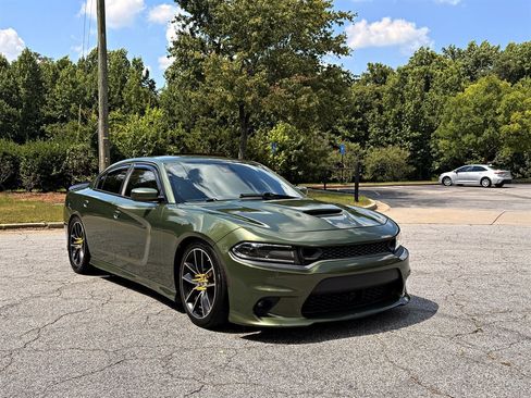 Used 2018 Dodge Charger R/T Scat Pack RWD image 3