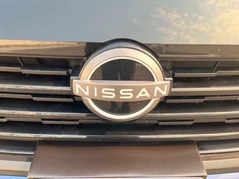 Used 2025 Nissan Kicks S AWD/4WD image 23