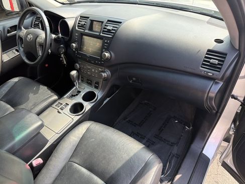 Used 2009 Toyota Highlander Sport w/ Extra Value Pkg 6 FWD image 27