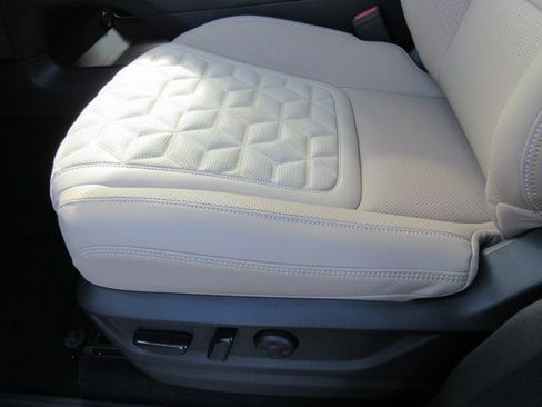 New 2026 Nissan Armada Platinum w/ Convenience Package image 16