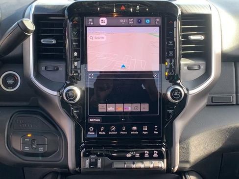 New 2026 RAM 2500 Big Horn AWD/4WD image 24