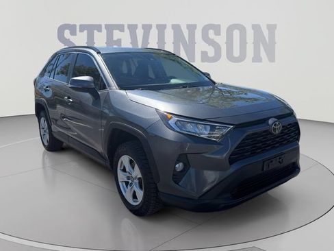 Used 2020 Toyota RAV4 XLE AWD/4WD image 7