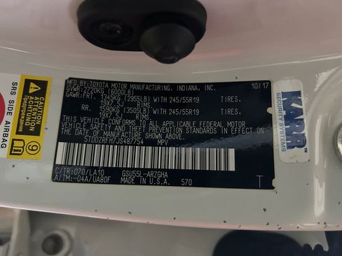 Used 2018 Toyota Highlander AWD V6 image 34