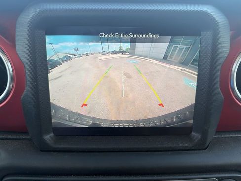 Used 2023 Jeep Wrangler Rubicon w/ LED Lighting Group image 16