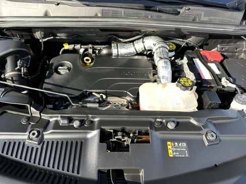 Certified 2022 Chevrolet Trax LS w/ Tint and Cruise Package image 12