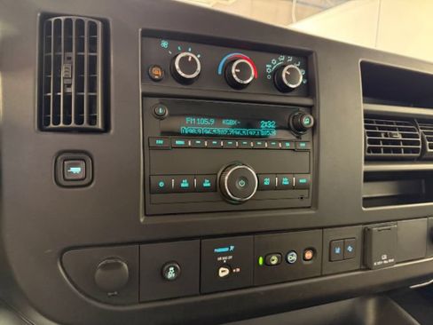 Used 2024 Chevrolet Express 3500 LT w/ LT Preferred Equipment Group RWD image 14
