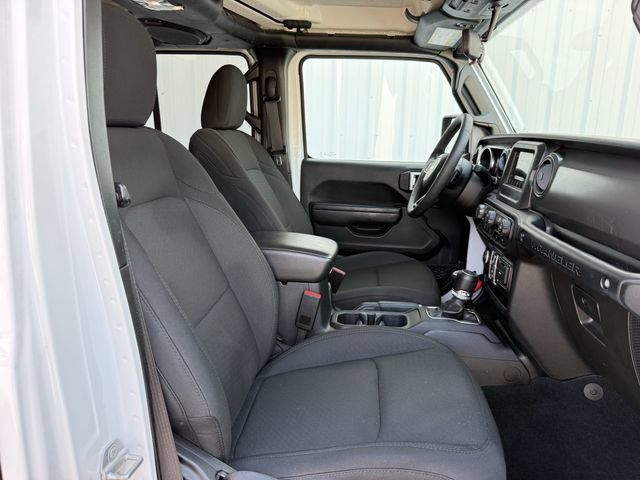 Used 2023 Jeep Wrangler Unlimited Sport AWD/4WD image 28