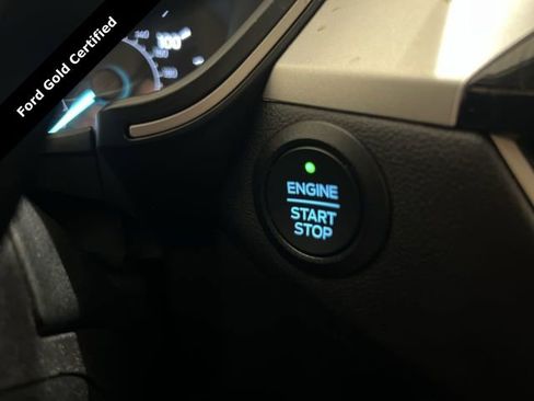 Certified 2022 Ford Escape SE w/ SE Sport Appearance Package image 15