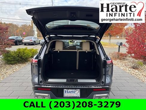 Used 2022 INFINITI QX60 Sensory w/ Cargo Package image 12