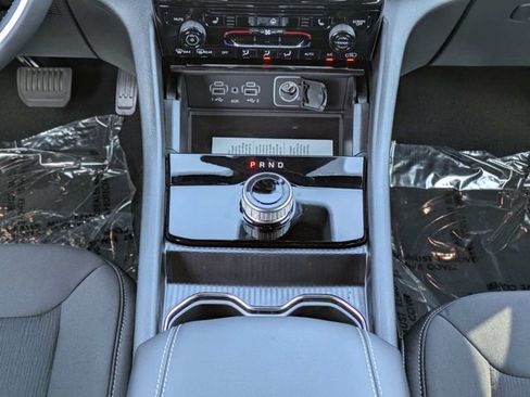 New 2026 Jeep Grand Cherokee L 2WD image 21