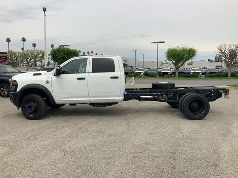 New 2026 RAM 5500 Tradesman AWD/4WD image 7
