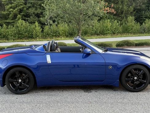 Used 2007 Nissan 350Z Touring image 10