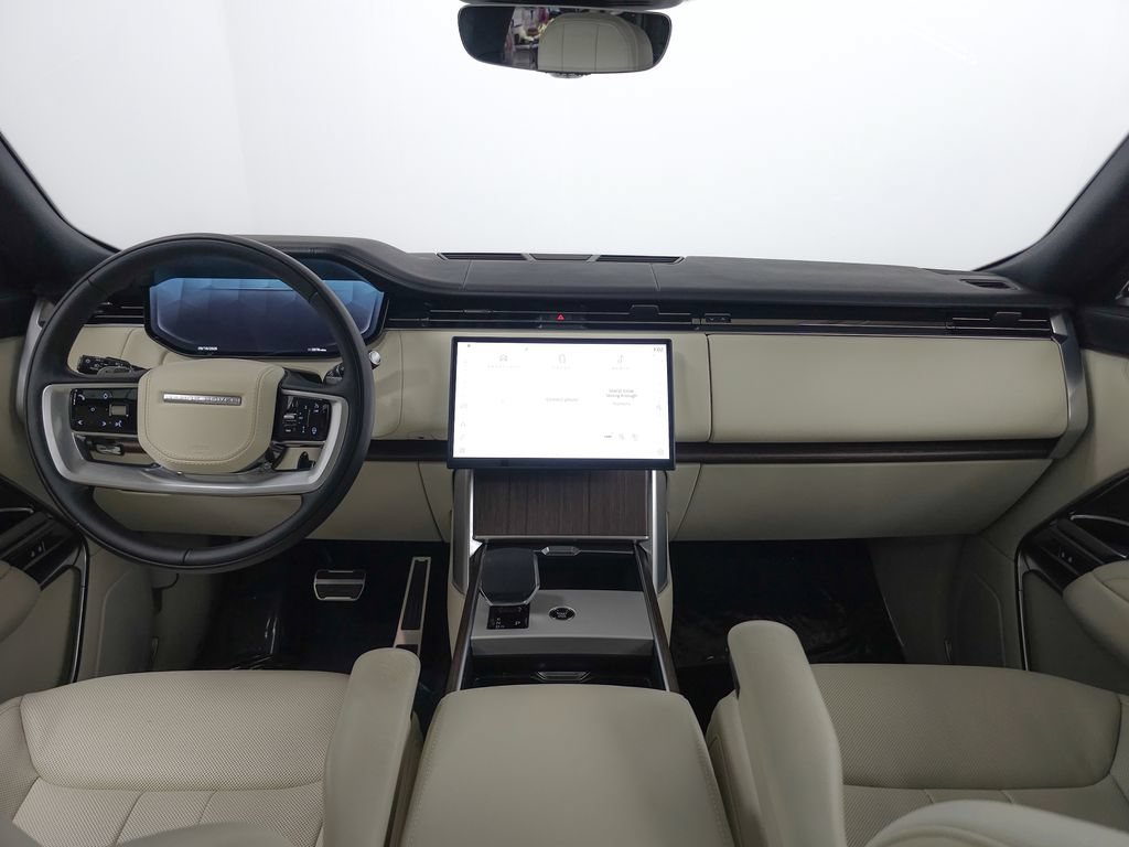 Used 2025 Land Rover Range Rover SE AWD/4WD image 30