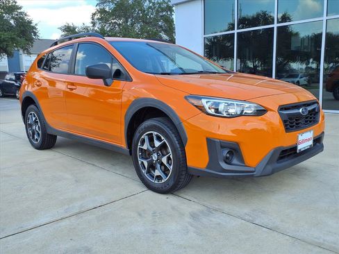 Used 2018 Subaru Crosstrek 2.0i image 2