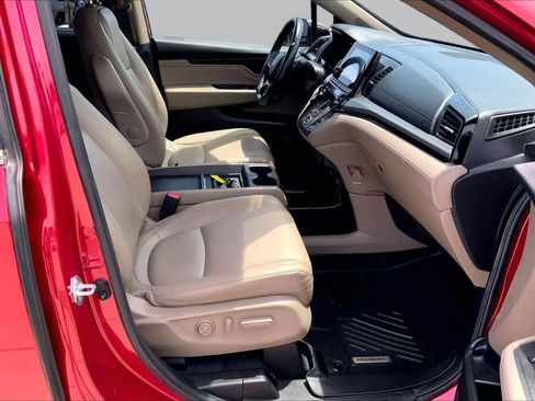 Used 2022 Honda Odyssey Touring image 9