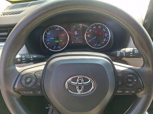 Used 2019 Toyota RAV4 XLE w/ Convenience Package AWD/4WD image 19