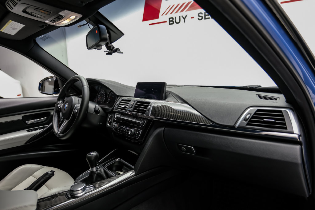 Used 2018 BMW M3 RWD image 15