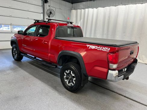 Used 2017 Toyota Tacoma TRD Off-Road w/ Tow Package AWD/4WD image 6