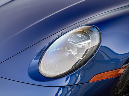 Used 2024 Porsche 911 Carrera GTS image 28