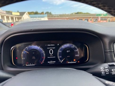 Used 2022 Jeep Wagoneer Series II image 32