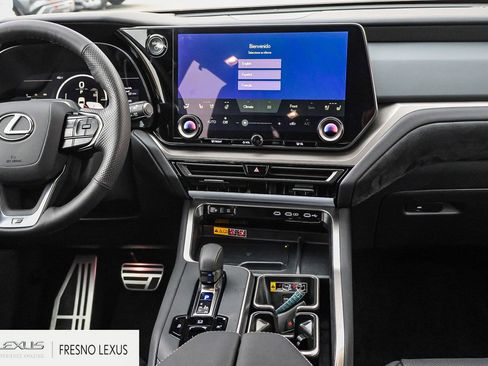 Certified 2026 Lexus TX 500h AWD image 16