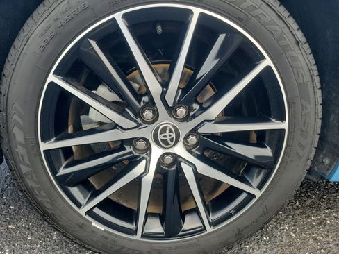 Used 2023 Toyota Camry SE FWD image 9