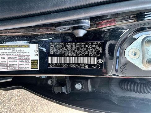 Used 2021 Toyota Corolla LE FWD image 9