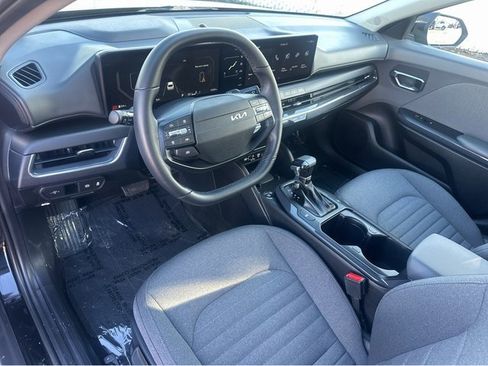Certified 2025 Kia K4 EX image 19