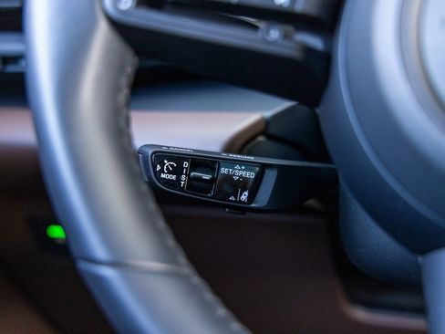 Certified 2025 Porsche Macan 4 Electric image 30