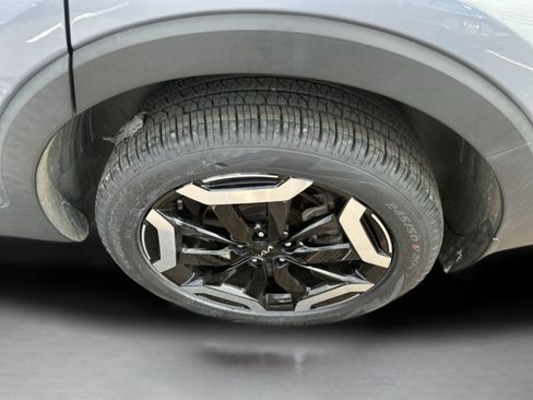 Used 2023 Kia Telluride EX w/ EX Captain's Chair Package FWD image 29