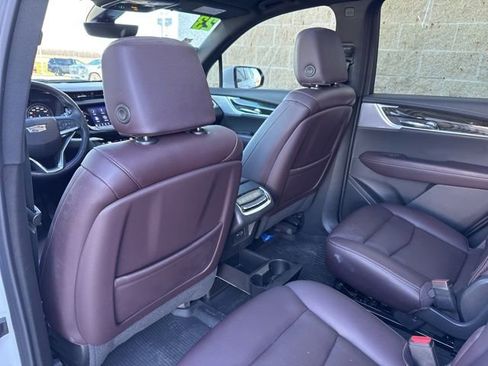 Used 2023 Cadillac XT6 Premium Luxury w/ Technology Package image 13