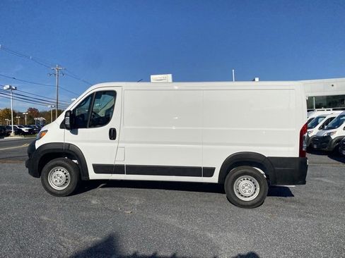 New 2026 RAM ProMaster 2500 w/ Convenience Group image 4