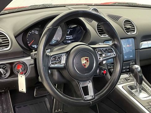 Used 2018 Porsche 718 Cayman S image 4