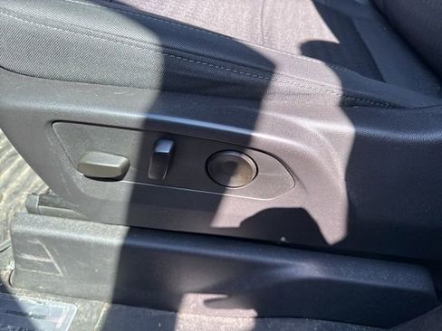 Used 2024 GMC Sierra 1500 Elevation image 13