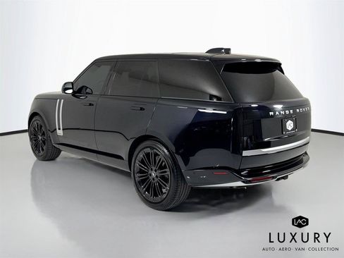 Used 2024 Land Rover Range Rover Autobiography AWD/4WD image 8