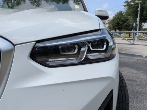 Used 2024 BMW X3 sDrive30i w/ Premium Package RWD image 3