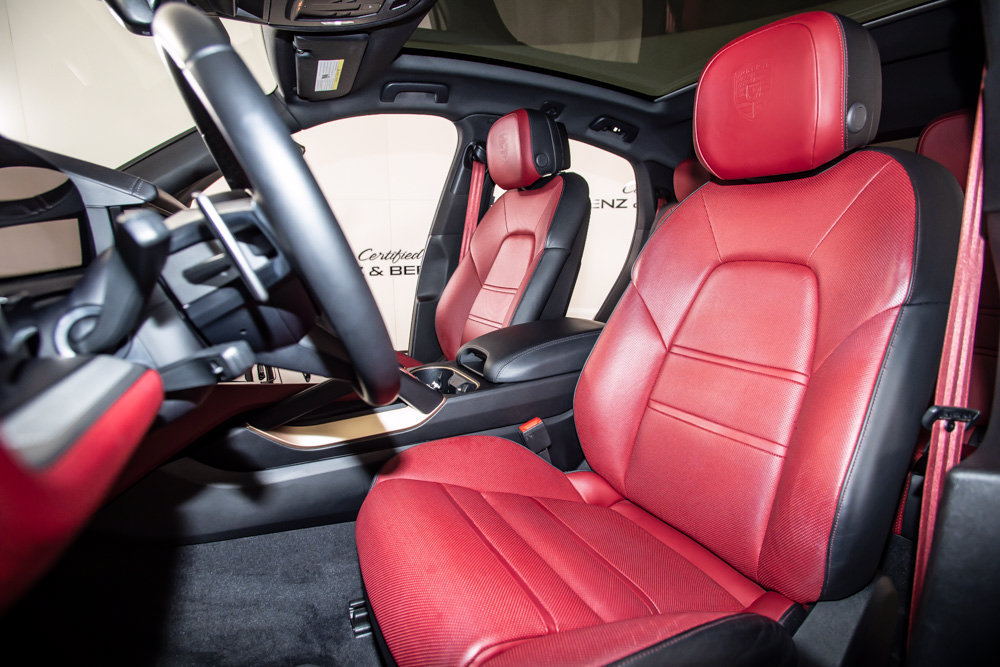 Used 2024 Porsche Cayenne Coupe AWD/4WD image 13