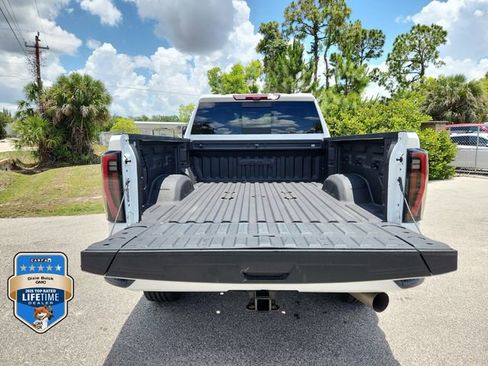 Certified 2024 GMC Sierra 2500 AT4 w/ AT4 Premium Plus Package AWD/4WD image 5
