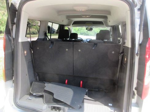 Used 2022 Ford Transit Connect XLT FWD image 15